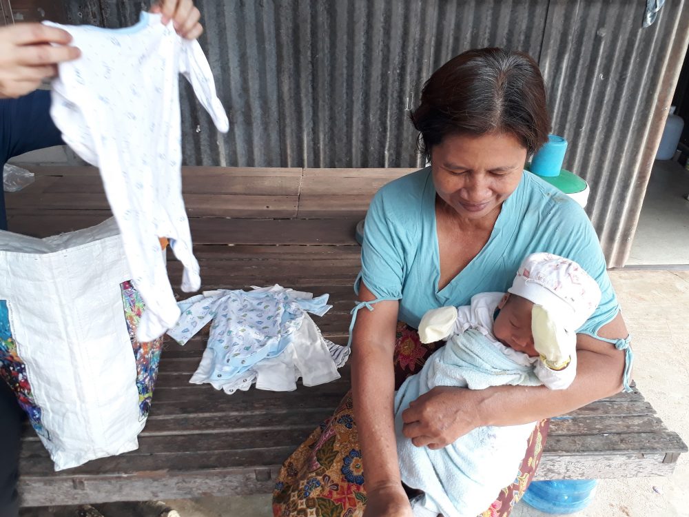 Moms and Newborns Deserve a Fresh Start | Mundo Exchange