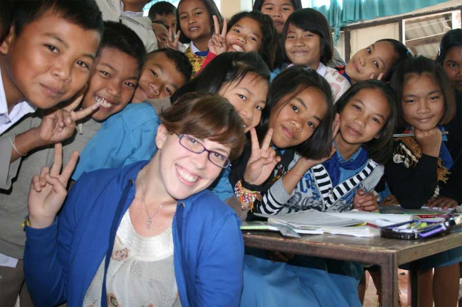 affordable volunteering Thailand teacher with students